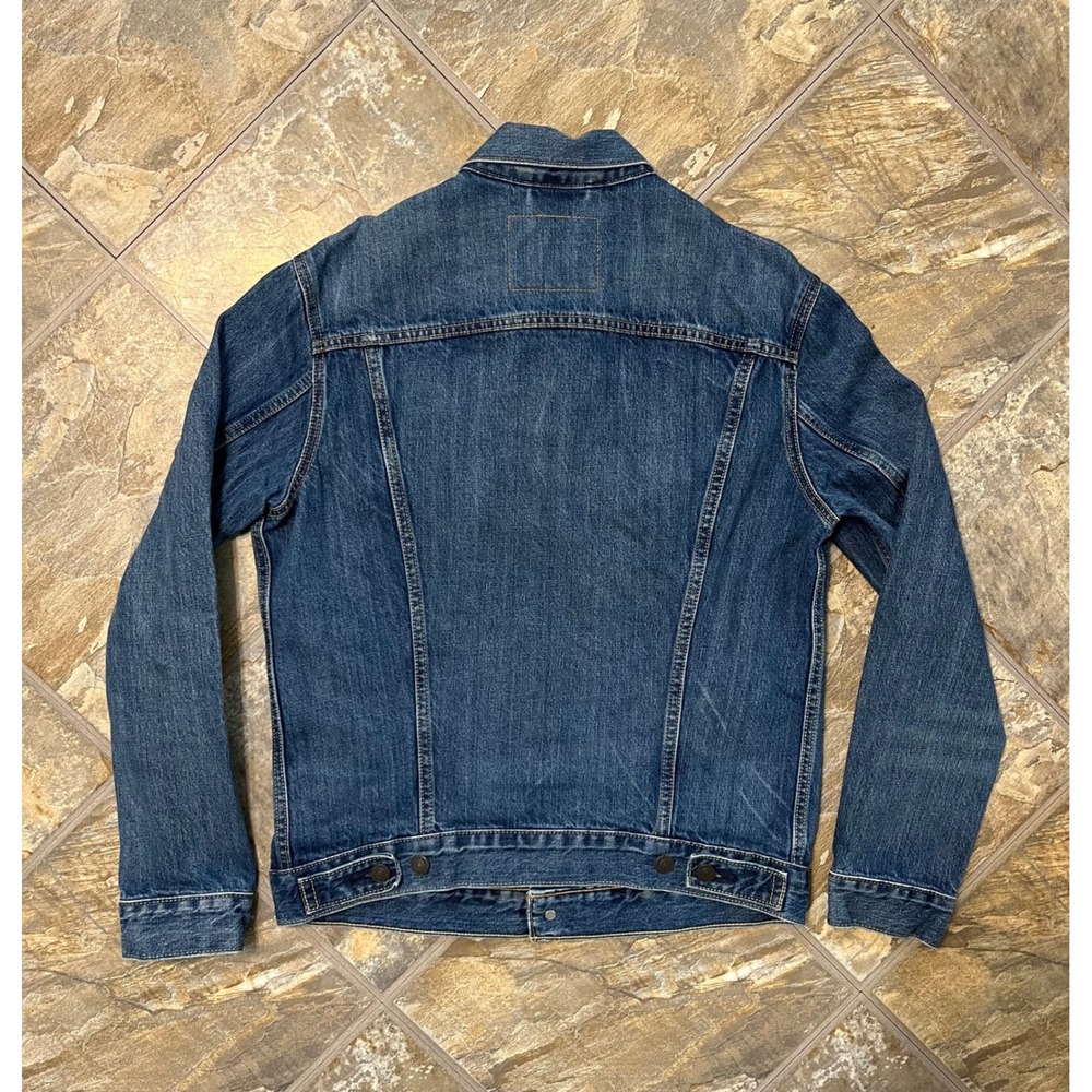 Levis Premium Trucker Jacket Mens Medium Blue Denim Button Up Coat - Picture 4 of 8